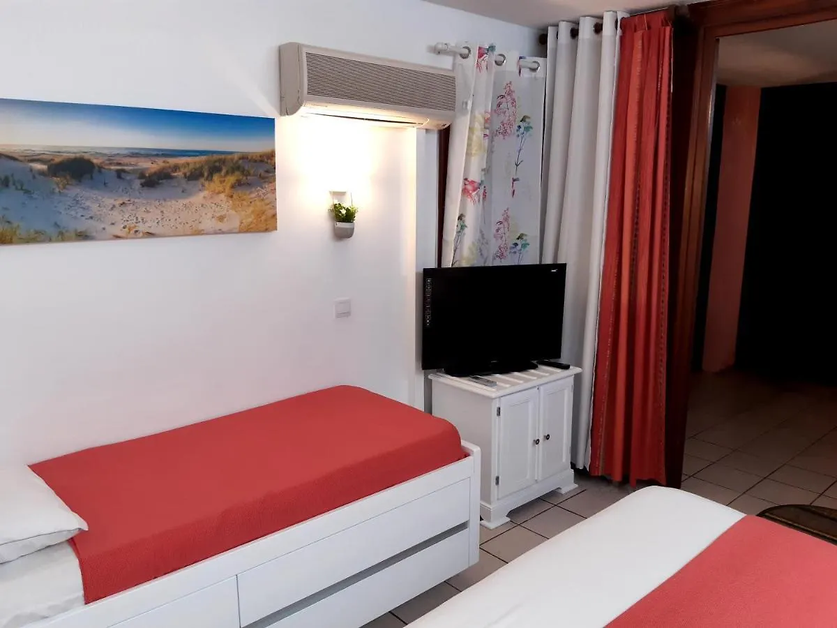 Studio Climatise - Piscine-Plage - 2 A 3 Personnes Sainte-Anne Lägenhet